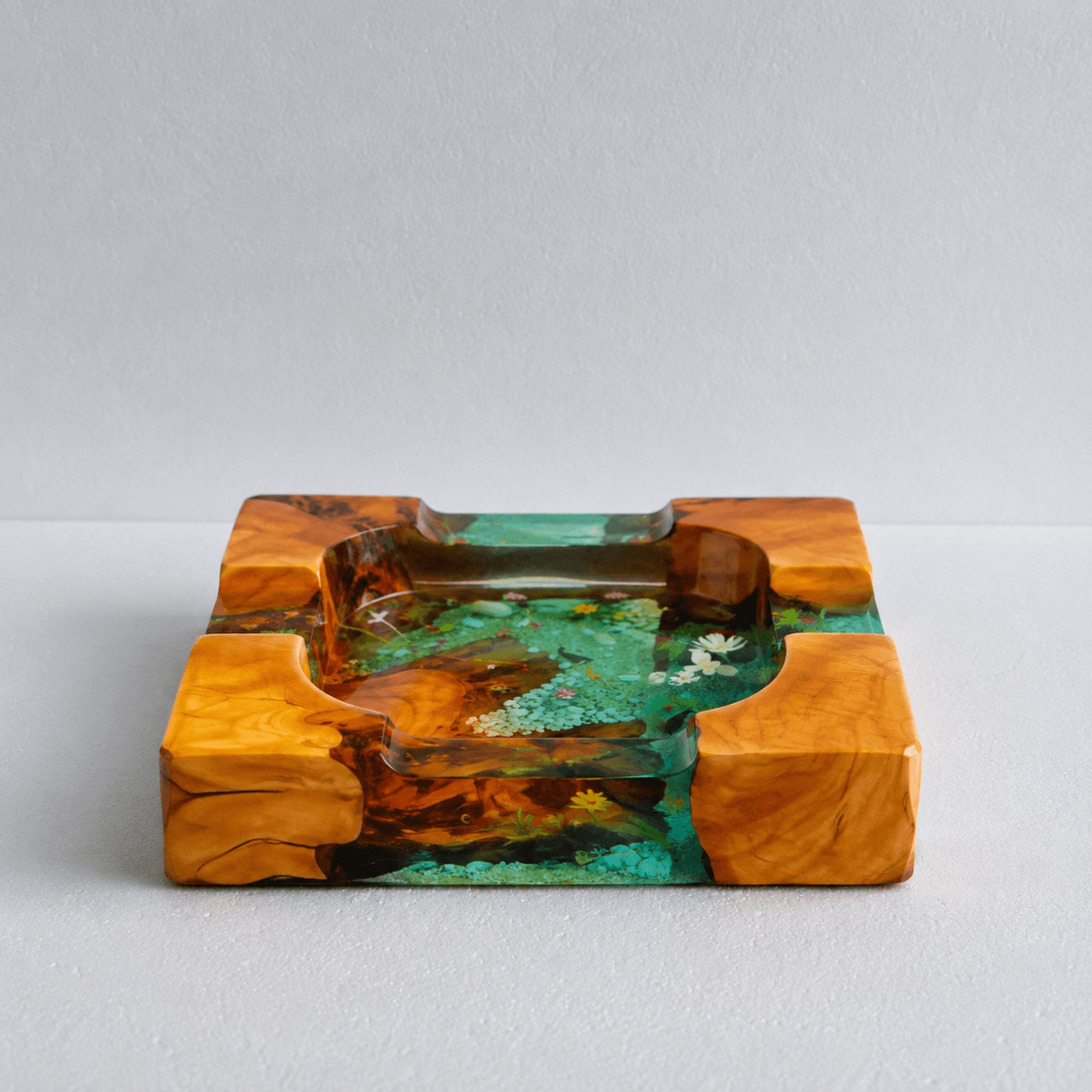 Pond Scene Resin Ashtray